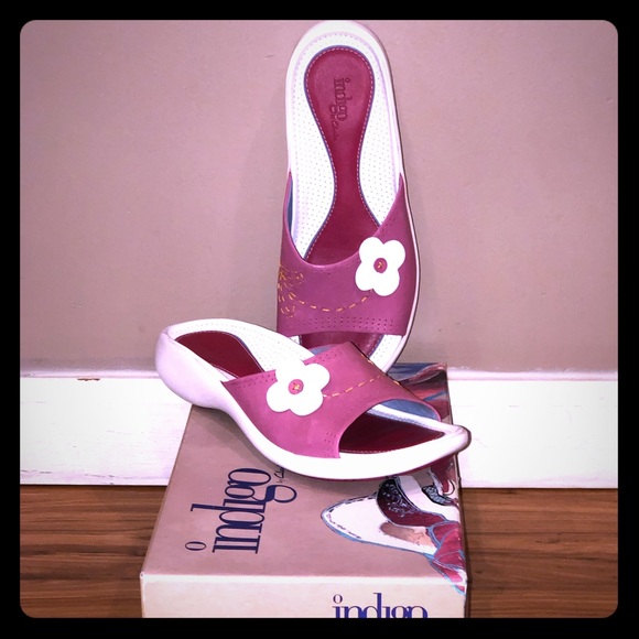 Indigo by Clarks Sandals - Picture 1 of 9